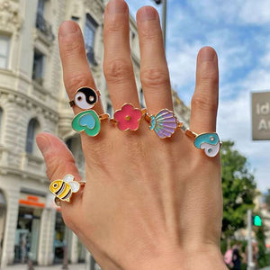 Pastel Shell Anxiety Ring ๐