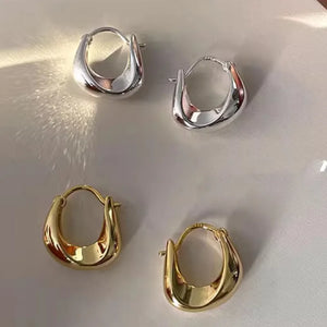 Minimal Hoop Earrings