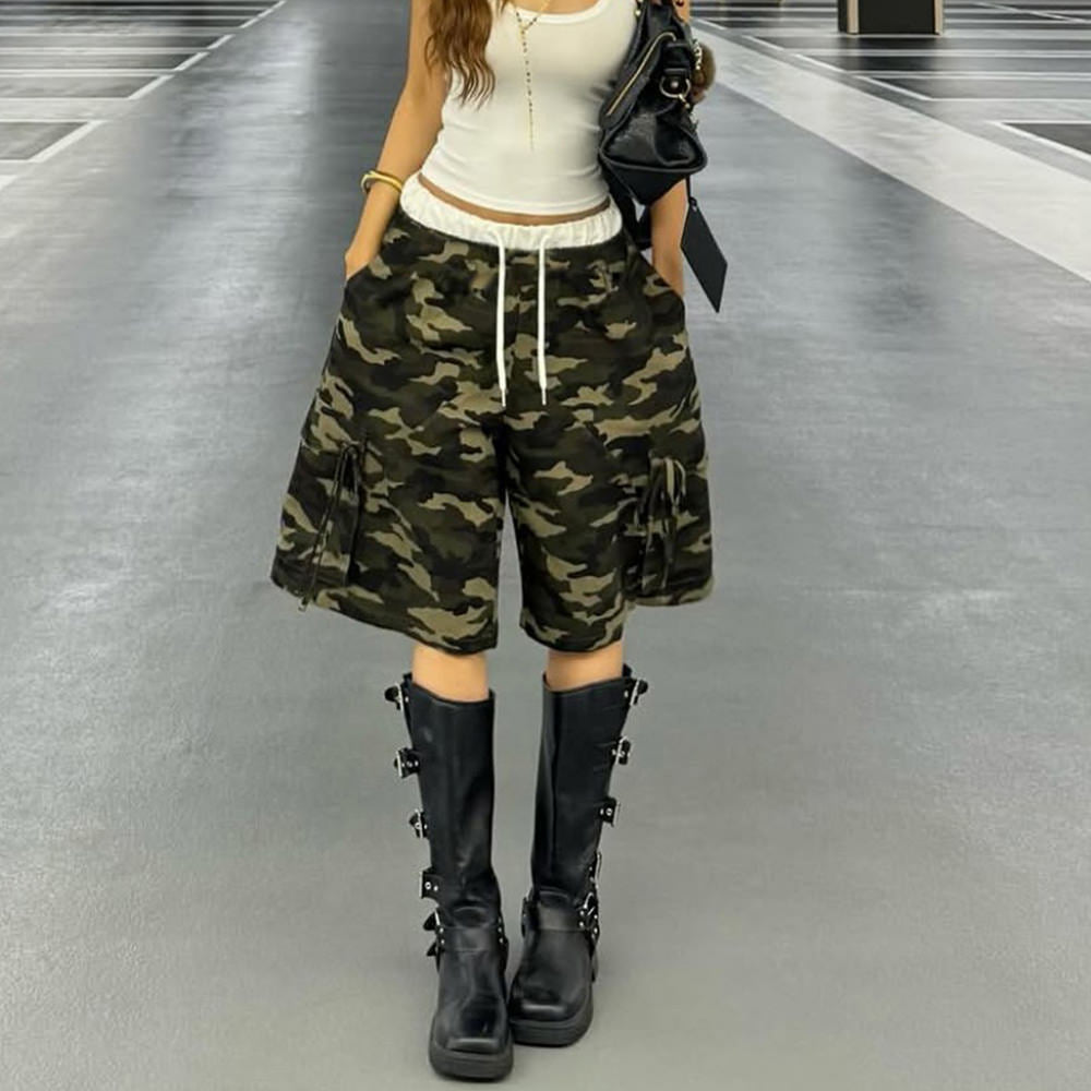 Camouflage Bow Side Cargo Shorts